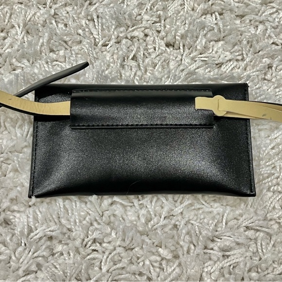 Black Leather Fanny Pack - Picture 5 of 8